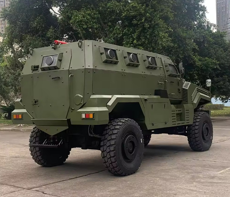 830KG Tam Ağırlıklı Zırhlı Güvenlik Aracı Tam Zamanlı Dört Tekerlekli Sürüş Teknolojisi